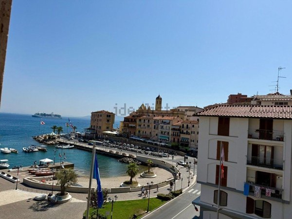 appartamento in vendita a Monte Argentario in zona Porto Santo Stefano