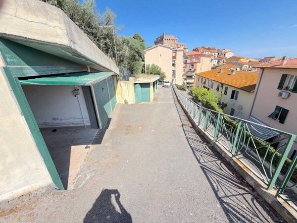box auto in vendita a Monte Argentario in zona Porto Santo Stefano