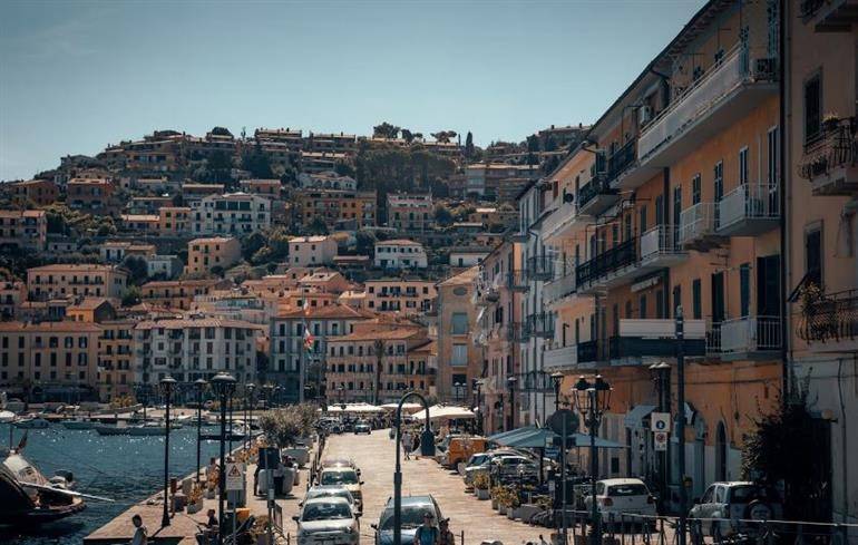 albergo in vendita a Monte Argentario in zona Porto Santo Stefano