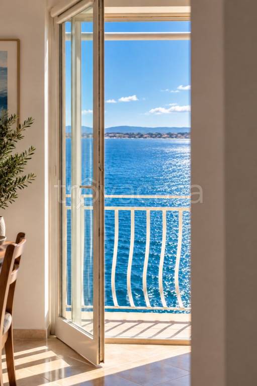 appartamento in vendita a Monte Argentario in zona Porto Santo Stefano