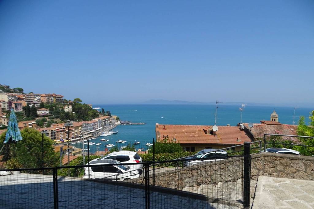 appartamento in vendita a Monte Argentario in zona Porto Santo Stefano