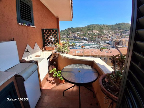 appartamento in vendita a Monte Argentario in zona Porto Santo Stefano