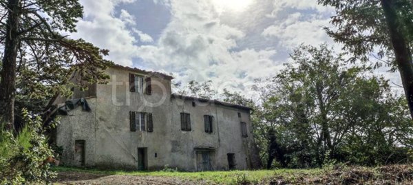 casa indipendente in vendita a Montieri in zona Gerfalco