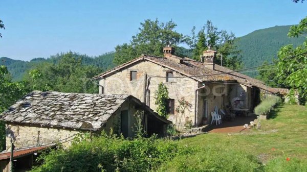casa indipendente in vendita a Montieri
