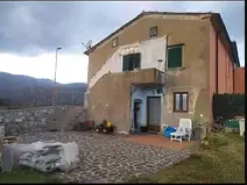 casa indipendente in vendita a Montieri in zona Travale