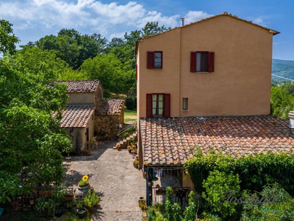 casa indipendente in vendita a Montieri in zona Travale