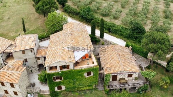 casale in vendita a Montieri in zona Travale