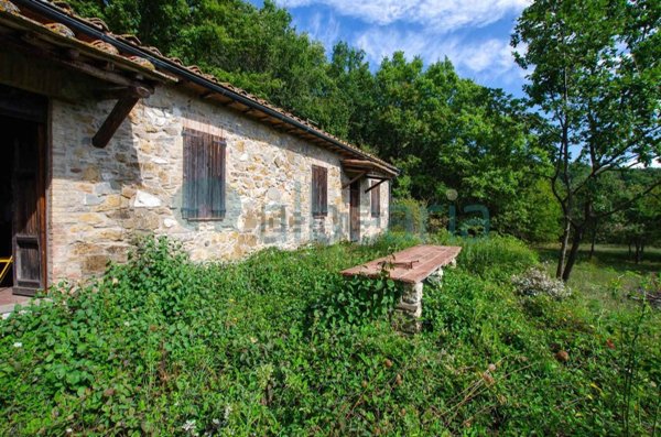 casale in vendita a Montieri in zona Travale