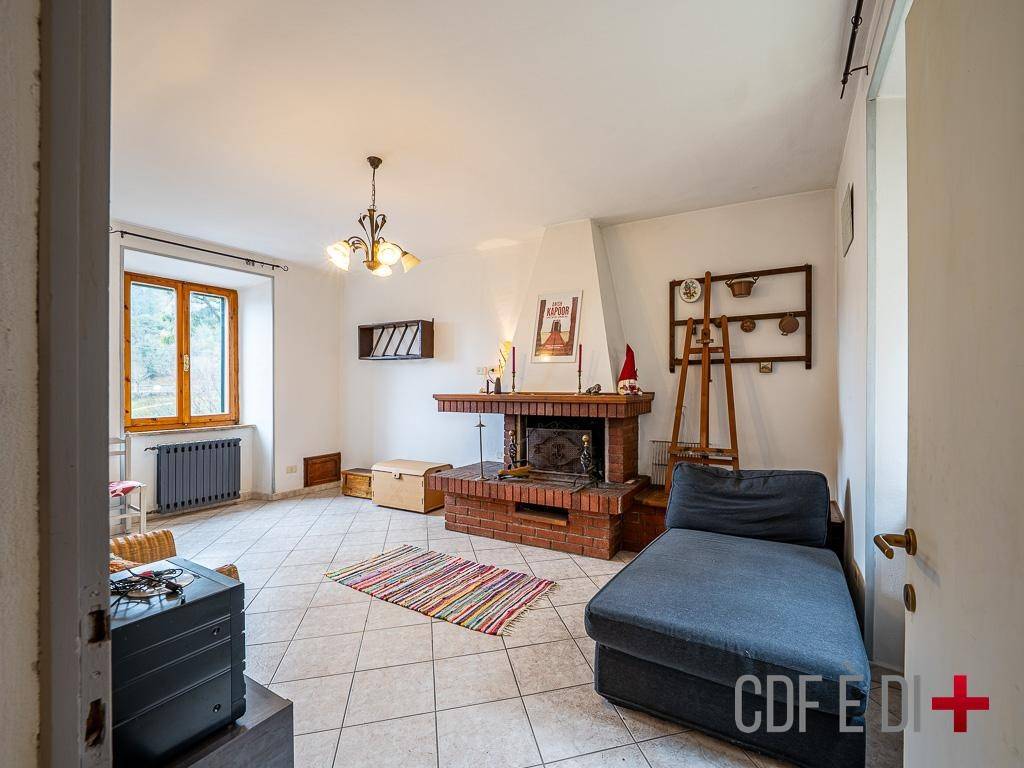 casa indipendente in vendita a Montieri in zona Gerfalco