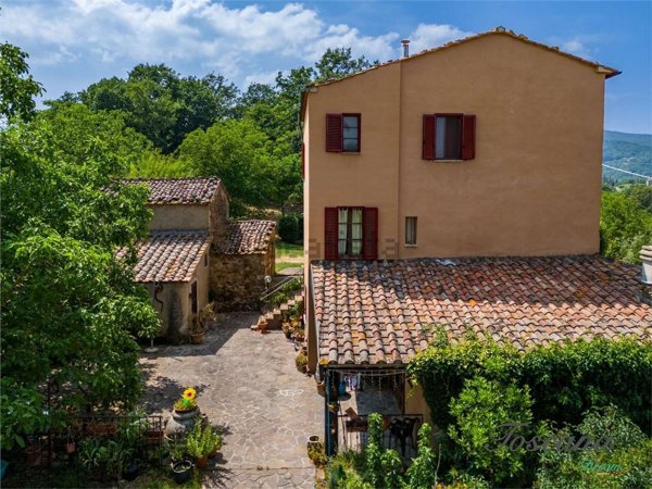 casa indipendente in vendita a Montieri in zona Travale