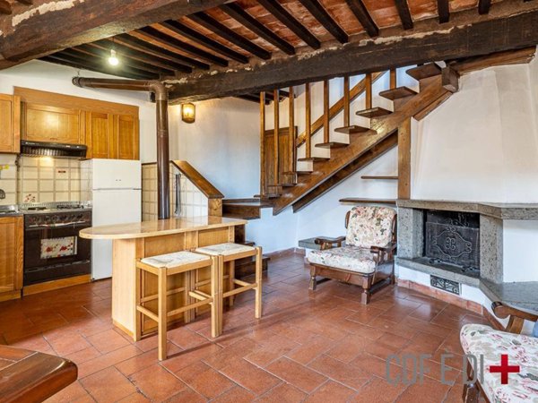 casa indipendente in vendita a Montieri