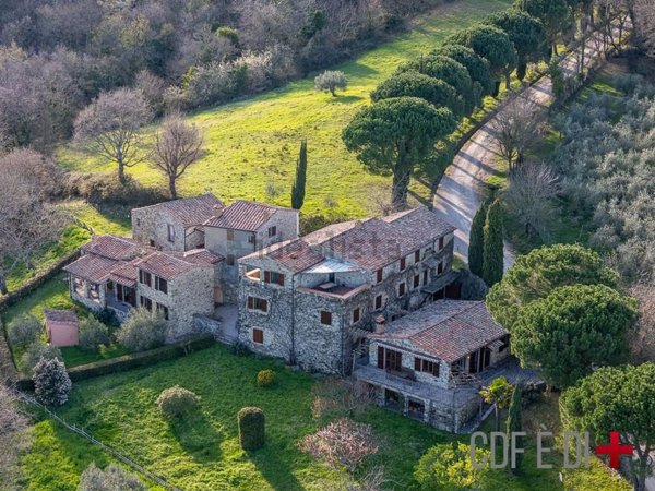 appartamento in vendita a Montieri in zona Travale