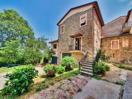 casa indipendente in vendita a Montieri