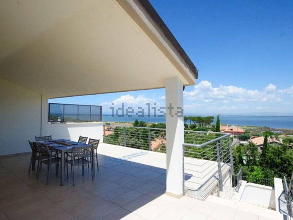 casa indipendente in vendita ad Orbetello