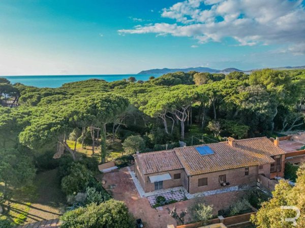 casa indipendente in vendita ad Orbetello