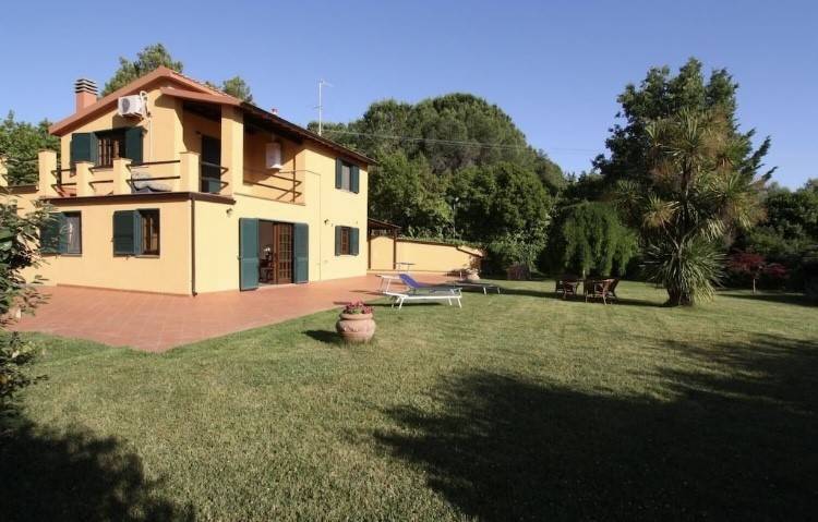casa indipendente in vendita ad Orbetello in zona Fonteblanda