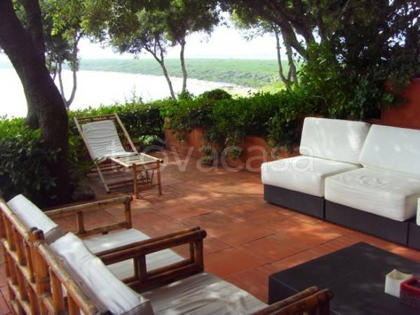 appartamento in vendita ad Orbetello in zona Ansedonia