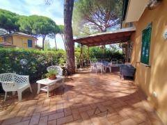 appartamento in vendita ad Orbetello in zona Giannella