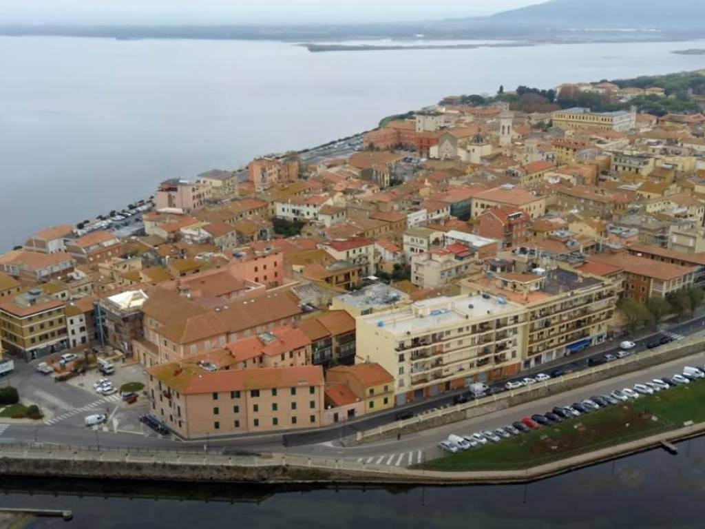 intera palazzina in vendita ad Orbetello