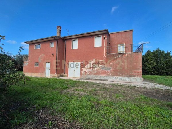 casale in vendita ad Orbetello in zona Fonteblanda