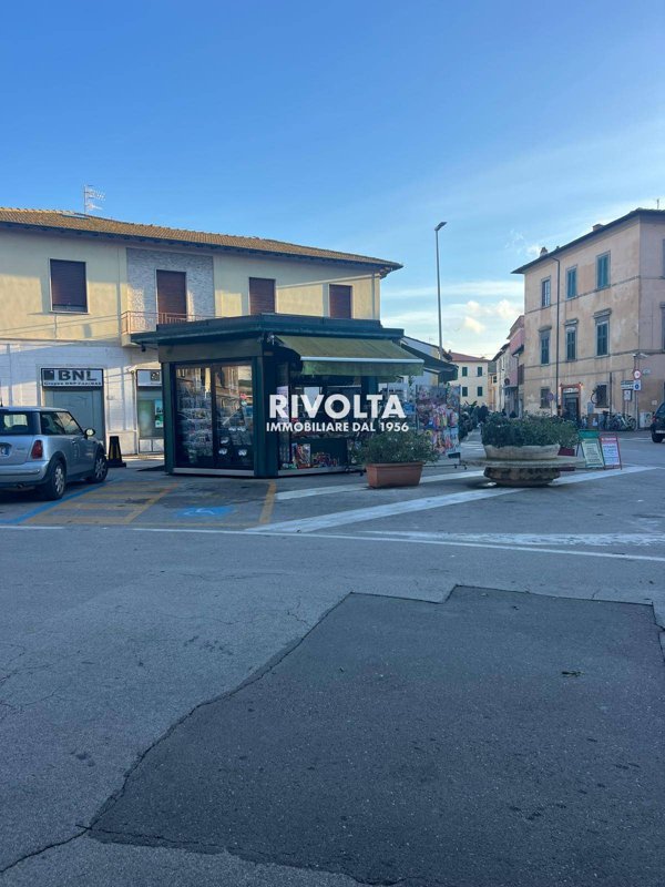 locale commerciale in vendita ad Orbetello