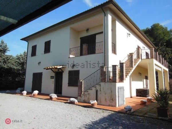 casa indipendente in vendita ad Orbetello in zona Ansedonia