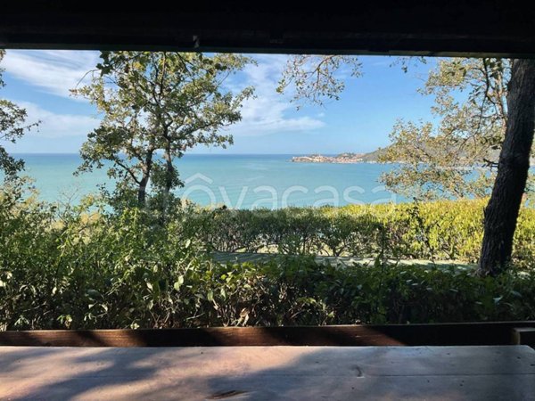 appartamento in vendita ad Orbetello in zona Talamone