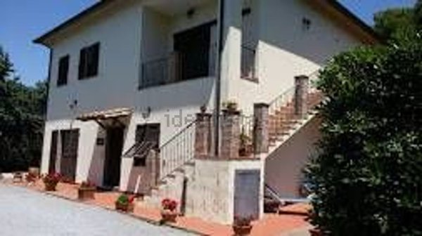casa indipendente in vendita ad Orbetello