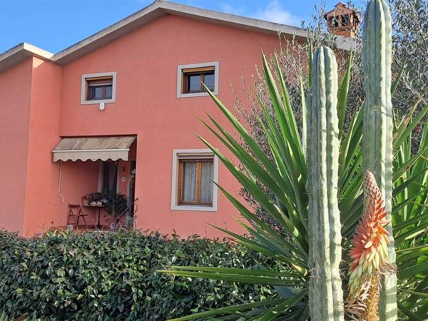 casa indipendente in vendita ad Orbetello