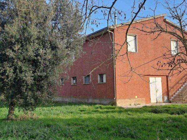 appartamento in vendita ad Orbetello in zona Talamone