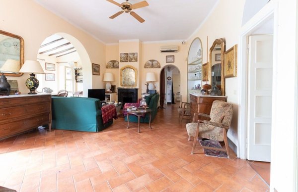 casa indipendente in vendita ad Orbetello in zona Ansedonia