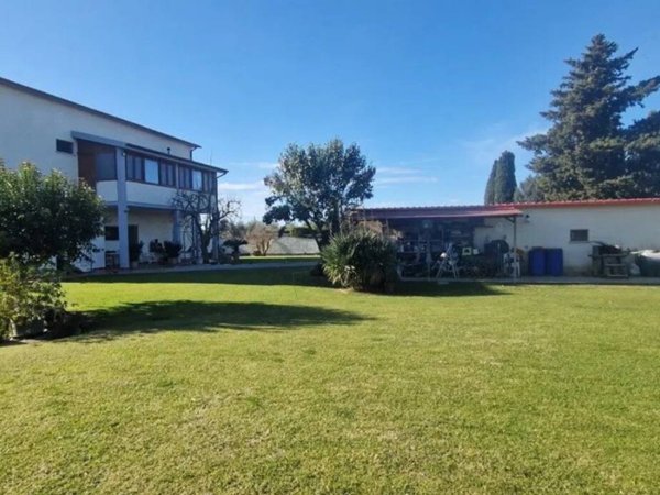 appartamento in vendita ad Orbetello in zona Talamone