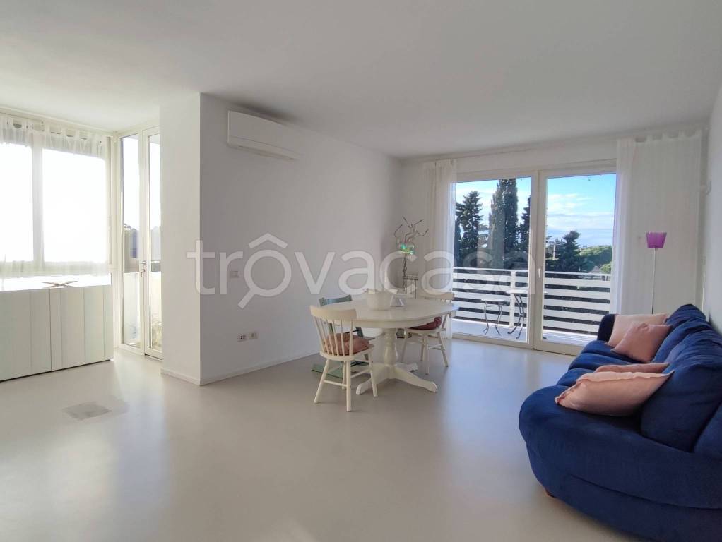 appartamento in vendita ad Orbetello in zona Albinia