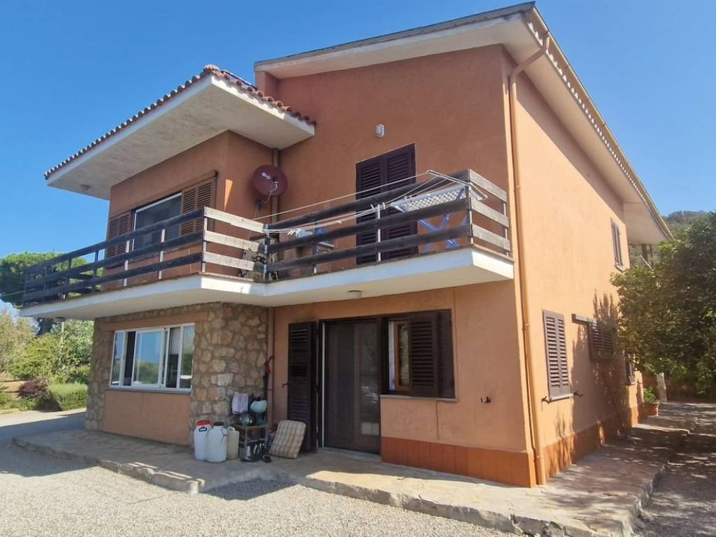 casa indipendente in vendita ad Orbetello