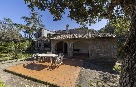 casa indipendente in vendita ad Orbetello in zona Ansedonia