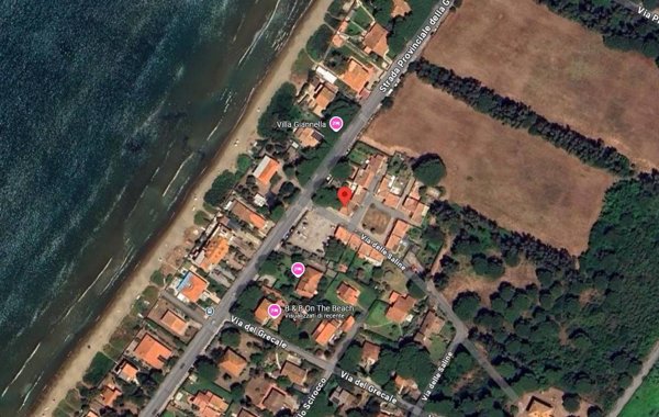 casa indipendente in vendita ad Orbetello in zona Giannella
