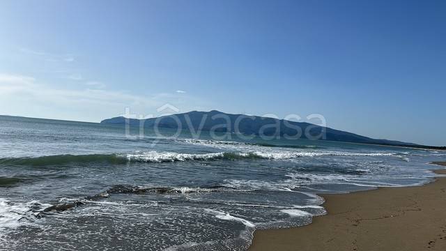 casa indipendente in vendita ad Orbetello in zona Ansedonia
