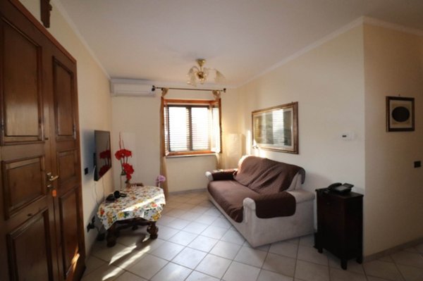 appartamento in vendita ad Orbetello in zona Albinia