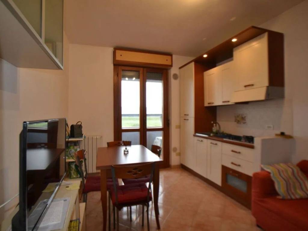 appartamento in vendita ad Orbetello in zona Albinia