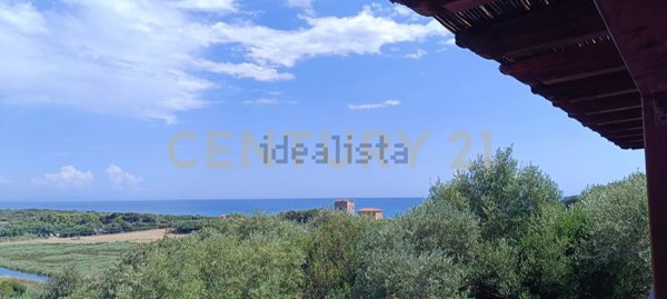 casa indipendente in vendita ad Orbetello in zona Ansedonia