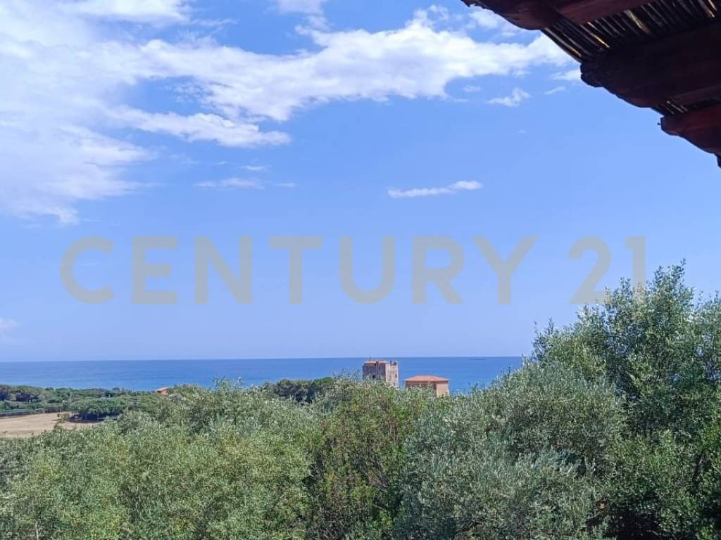 casa indipendente in vendita ad Orbetello in zona Ansedonia