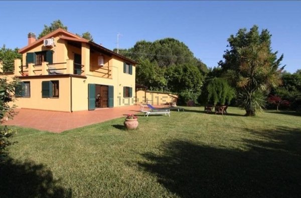 casa indipendente in vendita ad Orbetello in zona Fonteblanda
