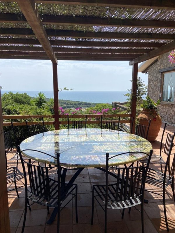 casa indipendente in vendita ad Orbetello in zona Ansedonia
