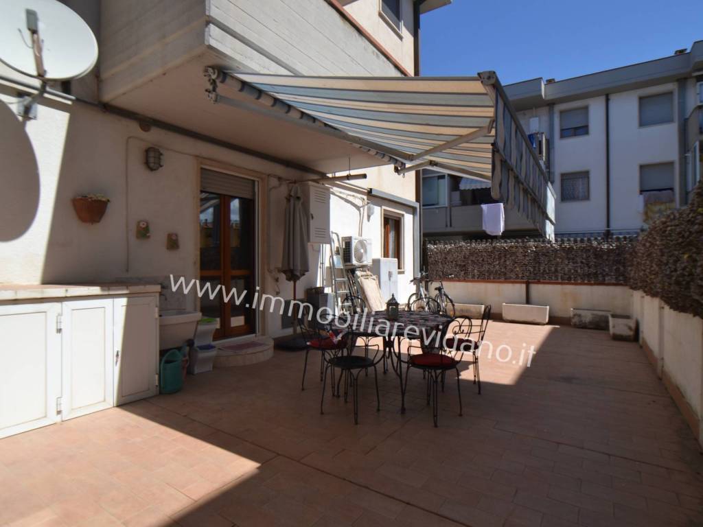 appartamento in vendita ad Orbetello in zona Albinia