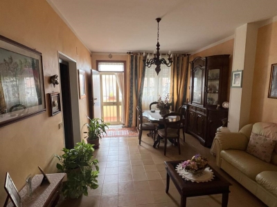 appartamento in vendita ad Orbetello in zona Talamone