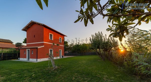 casa indipendente in vendita ad Orbetello