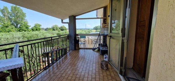 appartamento in vendita ad Orbetello in zona Albinia