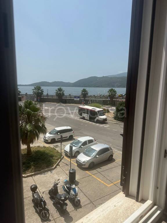 appartamento in vendita ad Orbetello in zona Ansedonia