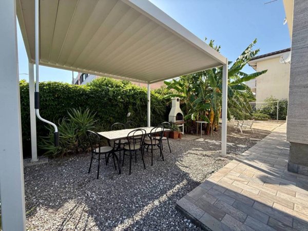casa indipendente in vendita ad Orbetello