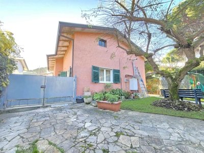 casa indipendente in vendita ad Orbetello